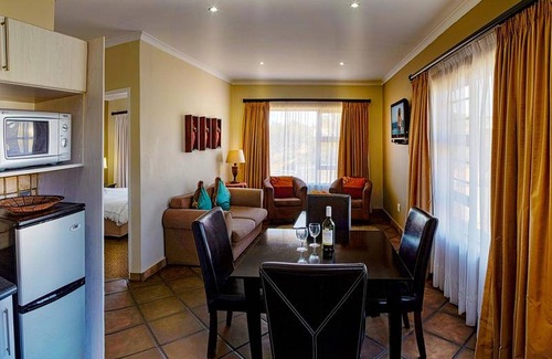 Humewood Bed & Breakfast | Peaceful guest room with double bed and kitchen, near Port Elizabeth