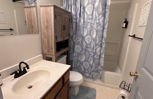 Dry Ridge Condo | Peaceful Haven 2BR/1BA Condo - Mins from The Ark Encounter & The Creation Museum