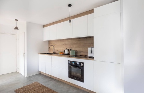 Up 1.5 Saint-Ferreol Apartment | Peaceful Haven Near City Center, Parking, Garden