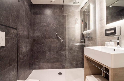 Doorwerth Hotel | Peaceful Hotel Accommodation by Forest, Castle & Arnhem Attractions