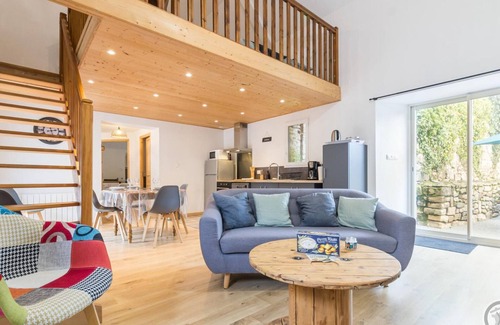 Besneville Cottage | Peaceful house with private terrace and enclosed garden near Cotentin beaches