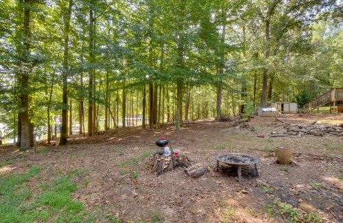 Gumlog House | Peaceful Lake Hartwell Gem with Boat Dock