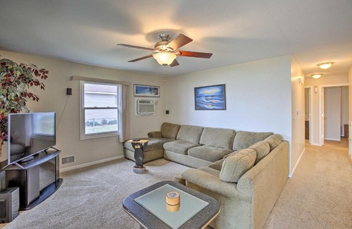 Prudenville House | Peaceful Lakefront Houghton Lake Property with Patio