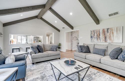 Judson House | Peaceful Longview Home with Pond, 6 Mi to Downtown!