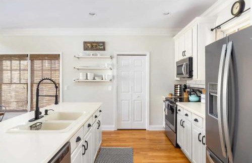 Big Canoe House | Peaceful Mountain Family Retreat