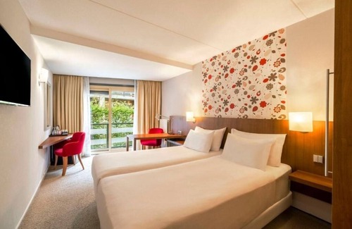 Nunspeet Hotel | Peaceful Nature Unit Near Het Zandenbos Heated Pool Dog Friendly