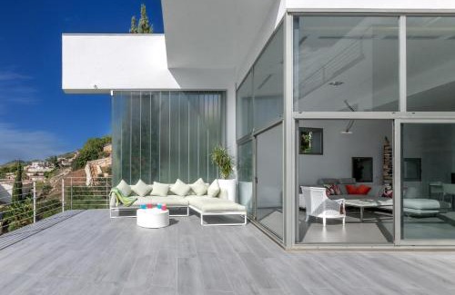 Aduanas House | Peaceful Oasis in Jávea Villa with Sea Views and Pool