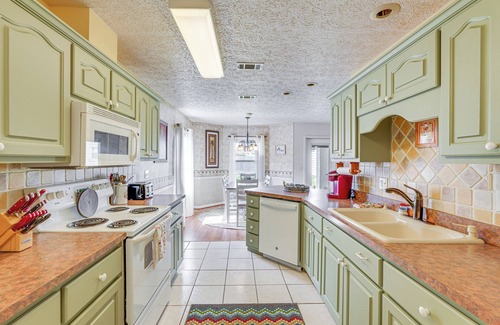 Panama City House | Peaceful Panama City Home w/Fenced Backyard!