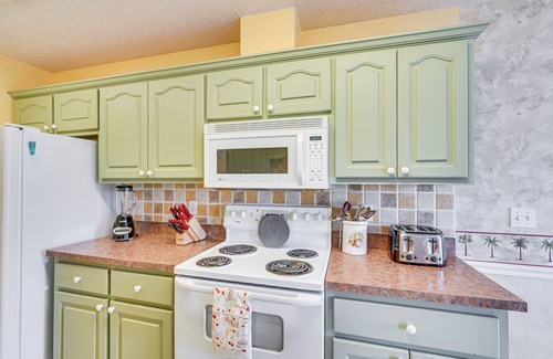 Panama City House | Peaceful Panama City Home w/Fenced Backyard!