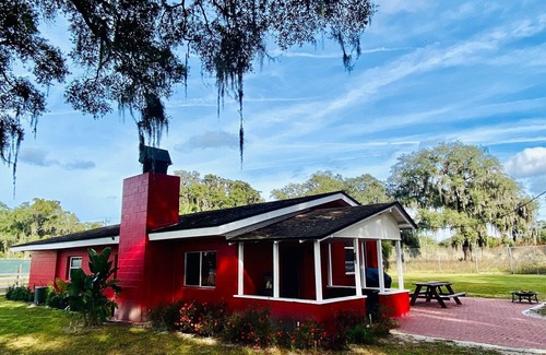 Geneva House | Peaceful ranch life! Come stay amongst the horses in your back yard