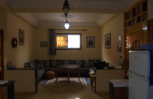 Imsouane Apartment | |Peaceful, relaxing and friendly house. Real treat for sea lovers and surfers.