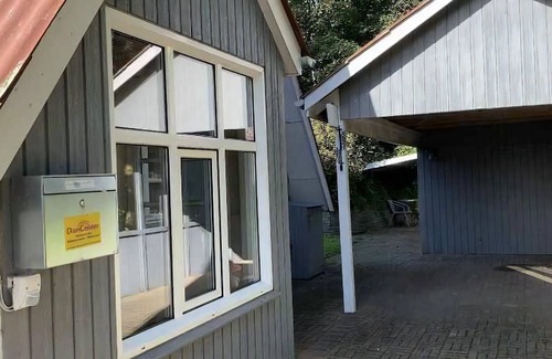 Gedsted House | Peaceful, renovated cottage by the fjord