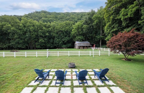 Glace House | Peaceful Retreat on Potts Creek. Pet Friendly!