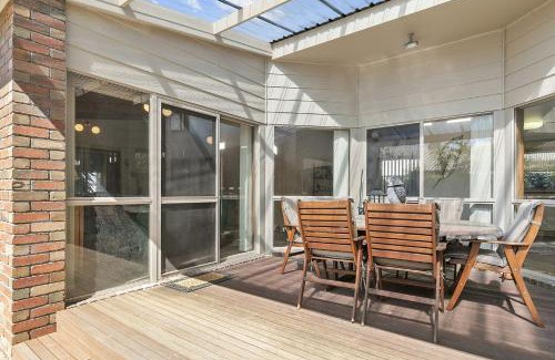Inverloch House | Peaceful Retreat - Surf Side