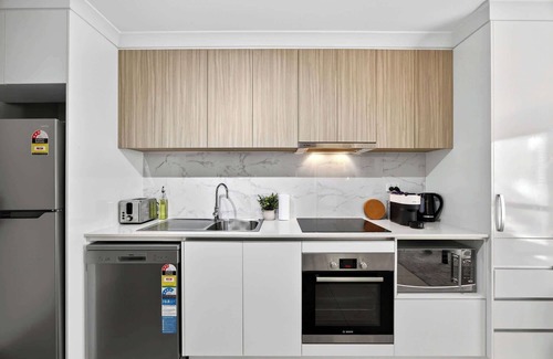 Rockingham Apartment | Peaceful Rockingham Getaway with Parking