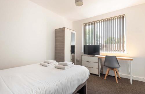 Doncaster House | Peaceful Room in Doncaster Shared House w Kitchen