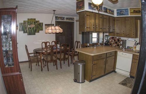 Rossville House | PEACEFUL SECLUSION, YET ONLY 5 MINUTES FROM INTERSTATE 83!