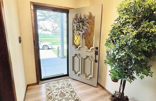 Hutchinson House | Peaceful Spacious Country house only 8 mins from the Kansas State Fairgrounds