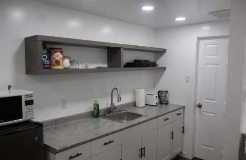 Transcona Apartment | Peaceful stay near transcona trails