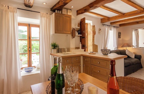 Badefols-d'Ans Cottage | Peaceful Stay with Pool