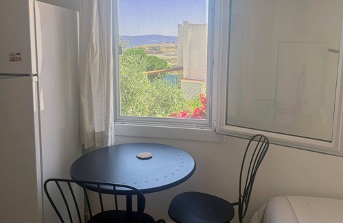 Bogazici Apartment | Peaceful Studio by the Beach in Bodrum