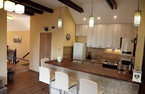 Brasov Apartment | Peaceful surroundings