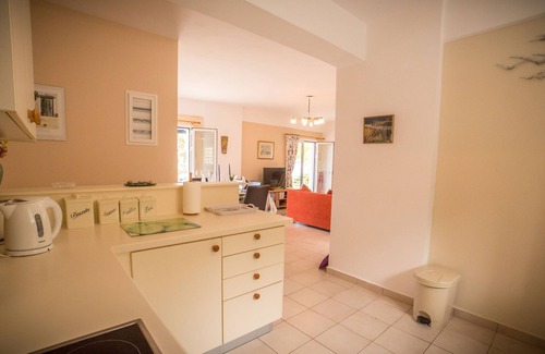 Plateies Villa | Peaceful villa with private pool. Amazing sea and mountain views. Free WiFi.