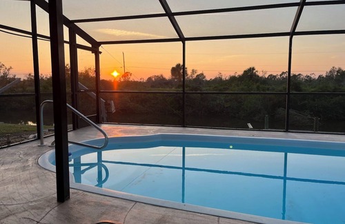 Harbour Heights House | Peaceful Waterfront Pool Home Punta Gorda - Pet Friendly - Dock- GULF ACCESS