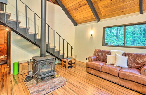 Glacier House | Peaceful Wooded Cabin By Mt Baker Ski Area!