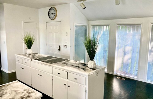 West End House | PEACH JAM-GORGEOUS RIVERFRONT "WOW" RETREAT OVERLOOKING THE SAVANNAH RIVER!