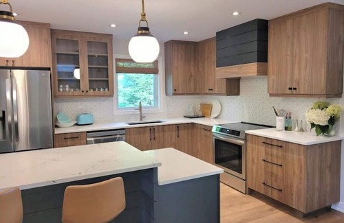 Vineland House | Peach View Retreat