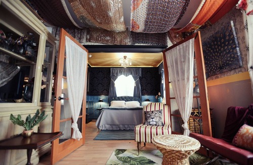 Northwest Berkeley House | Peacock Room Jungle Lounge, nEasy access and WiFi, Berkeley