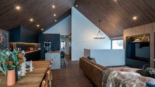 Hotham Heights Ski Chalet | Peak Chalet