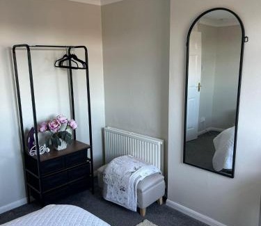 Chesterfield House | Peak District - 2 Beds - Sleeps 4 - Pet Friendly