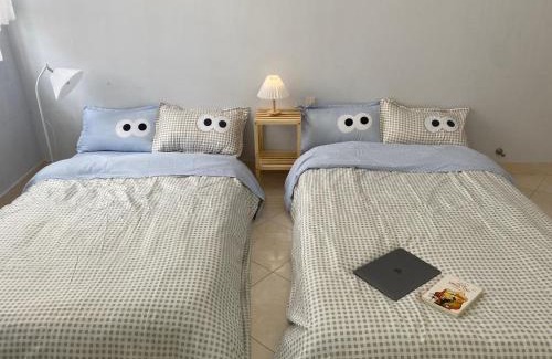 Nguyen Thai Binh House | Peanuts Home Calmette - Central Saigon Homestay with Kitchen, Balcony
