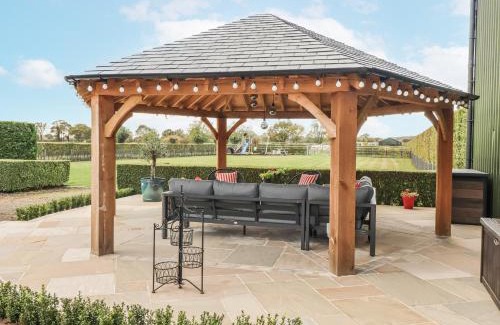 Dunnington House | Pear Tree Cottage