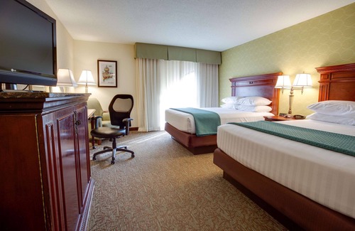 Downtown St. Louis Hotel | Pear Tree Inn St. Louis Convention Center