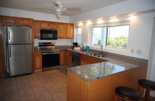 Englewood Hotel | Pearl Beach Inn