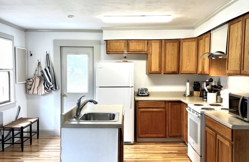 Ocracoke Cottage | Pearl has a lovely porch perfect for Fall reading and relaxing