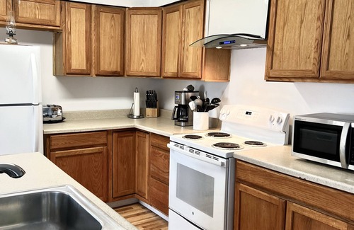 Ocracoke Cottage | Pearl has a lovely porch perfect for Fall reading and relaxing