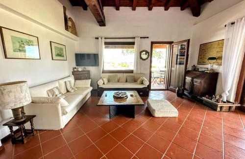 Puntaldia Apartment | Pearl Home - Sea View and 10 min from La Cinta and Lu Impostu Beach
