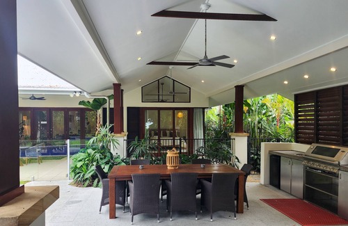 Newell House | Pearl on Newell Beach 26 Rankin Street, Newell Beach QLD 4873