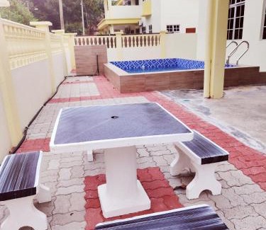 Si Rusa Villa | Pearl Villa Homestay Unit 7