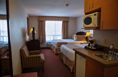 High Prairie Hotel | Peavine Inn And Suites High Prairie