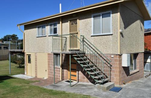 Coles Bay House | Pebble Shack