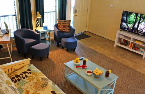 Manor Apartment | Pecan Place at Manor Suite C -15 mins to DT ATX and AUS