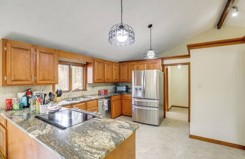 Salem House | Peek-a-Boo Lake Views & Yard: Windham Home
