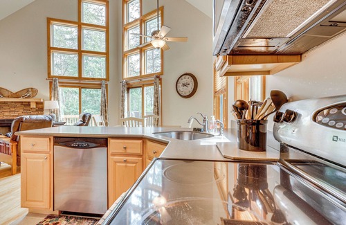 Basye Cabin | 'Peeking Pines' A-Frame Cabin in Bryce Resort!
