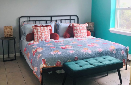 Peekskill House | Peekskill Apt 100%Walkable NYC 50mins Car & Train West Point 15mins RT6&9 2mins