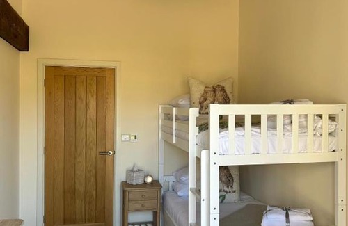 Limpley Stoke House | Peipards Barn